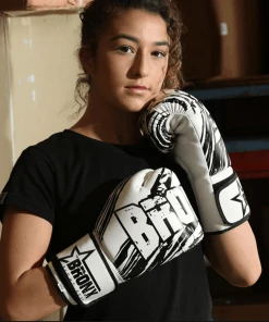 PUNCH Bronx Boxing Combo Pack Set 12oz Boxing Gloves + Focus Pads 9 PUNCH Bronx Boxing Combo Pack Set 12oz Boxing Gloves + Focus Pads