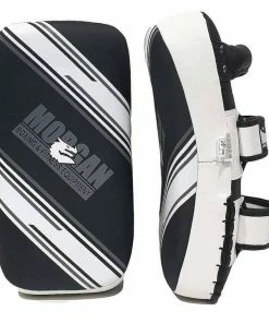 BOXING / MUAY THAI / MMA Morgan V2 Aventus Curved Thai Pads (Pair)