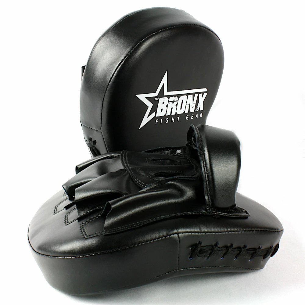 PUNCH BRONX ENDURANCE PACK 12oz Boxing Gloves + Focus Pads 8 PUNCH BRONX ENDURANCE PACK 12oz Boxing Gloves + Focus Pads