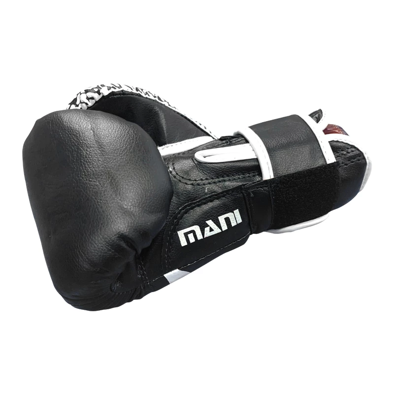 Mani Kids Junior Childrens 6oz Boxing Gloves Sparring/Training - Black & White BOXING / MUAY THAI / MMA 5 Mani Kids Junior Childrens 6oz Boxing Gloves Sparring/Training - Black & White BOXING / MUAY THAI / MMA