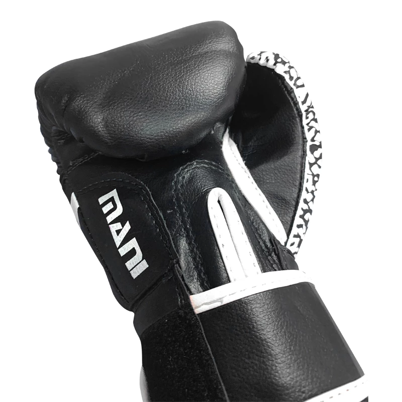 Mani Kids Junior Childrens 6oz Boxing Gloves Sparring/Training - Black & White BOXING / MUAY THAI / MMA 7 Mani Kids Junior Childrens 6oz Boxing Gloves Sparring/Training - Black & White BOXING / MUAY THAI / MMA