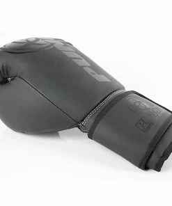 PUNCH Urban Boxing Gloves V30 BOXING / MUAY THAI / MMA