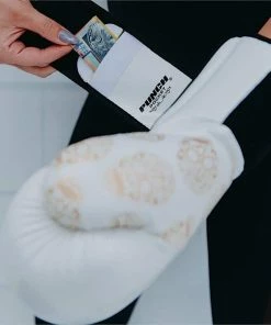 Punch Womens Boxing Gloves Gold Lip Art White 12oz Limited Edition 13 Punch Womens Boxing Gloves Gold Lip Art White 12oz Limited Edition